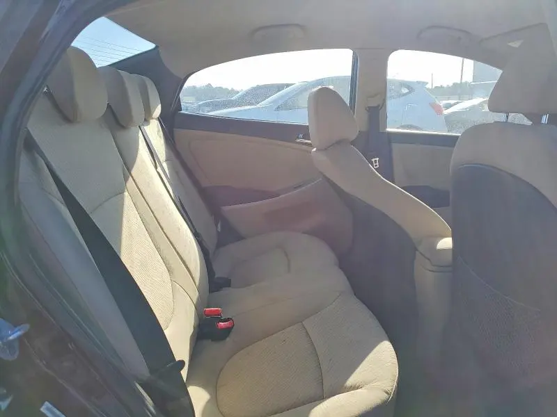 2013 HYUNDAI ACCENT GLS  