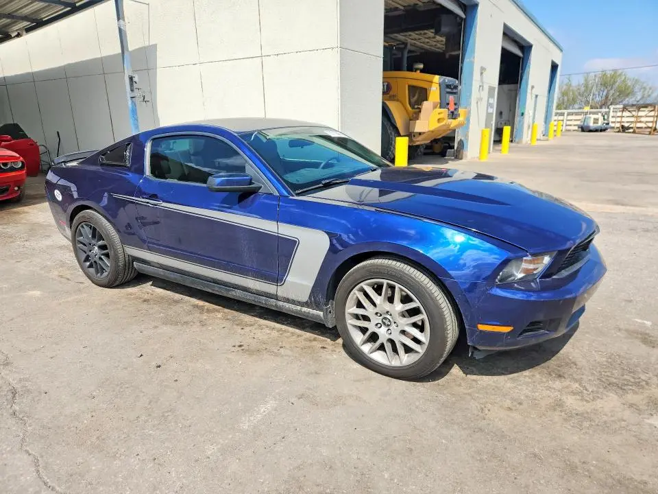 2012 FORD MUSTANG   