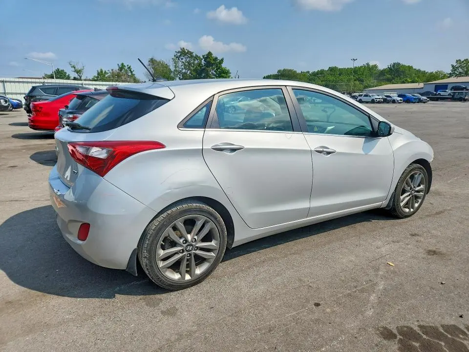 2017 HYUNDAI ELANTRA GT BASE  