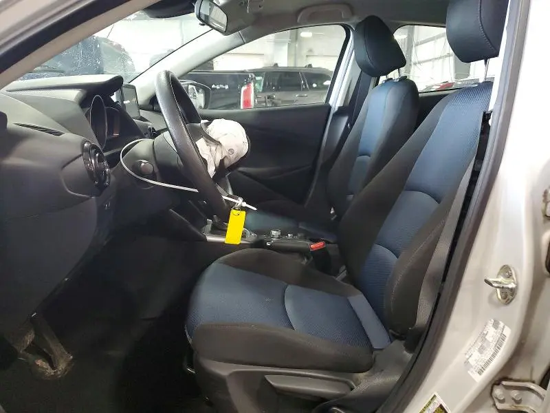 2020 TOYOTA YARIS L  