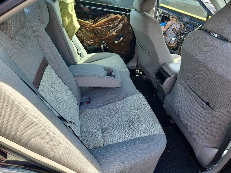2013 TOYOTA CAMRY LE  