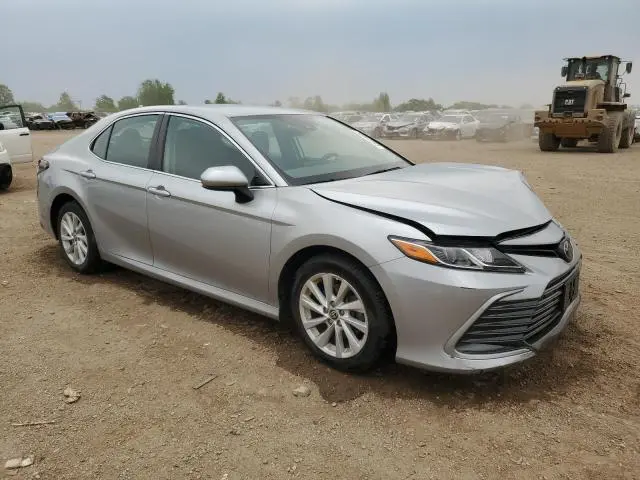 2022 TOYOTA CAMRY LE  