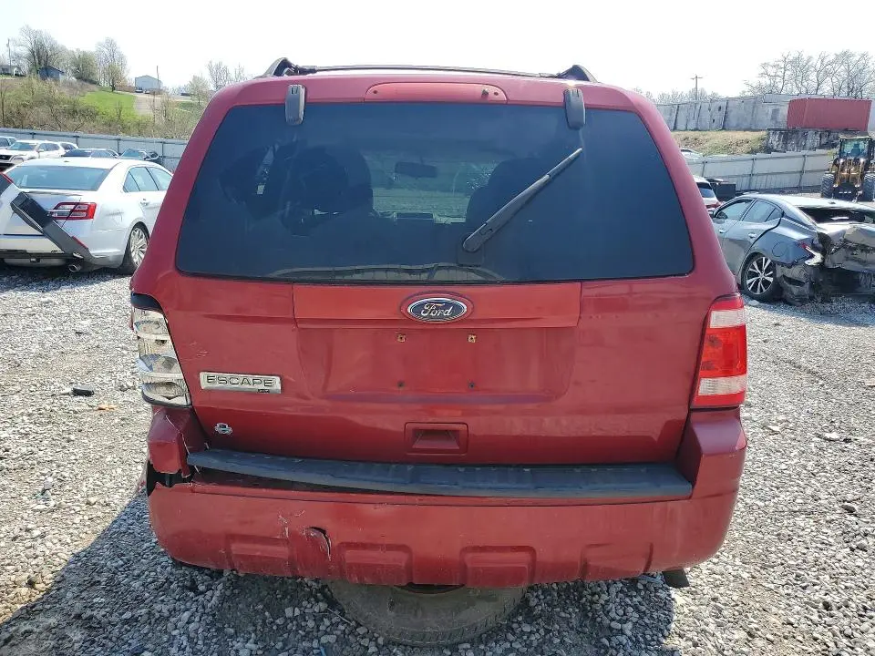 2011 FORD ESCAPE XLT  