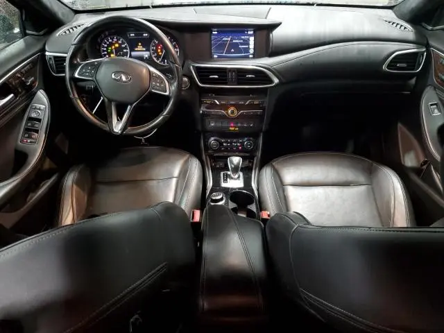 2017 INFINITI QX30 BASE  