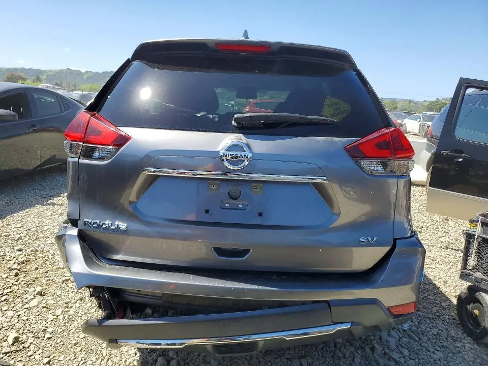 2018 NISSAN ROGUE SV  