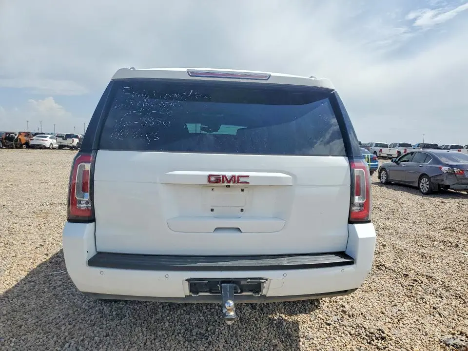2017 GMC YUKON XL K1500 SLT  