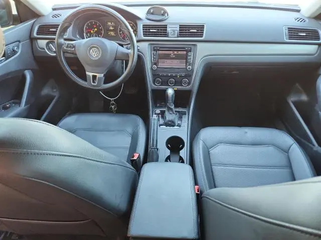 2015 VOLKSWAGEN PASSAT S  