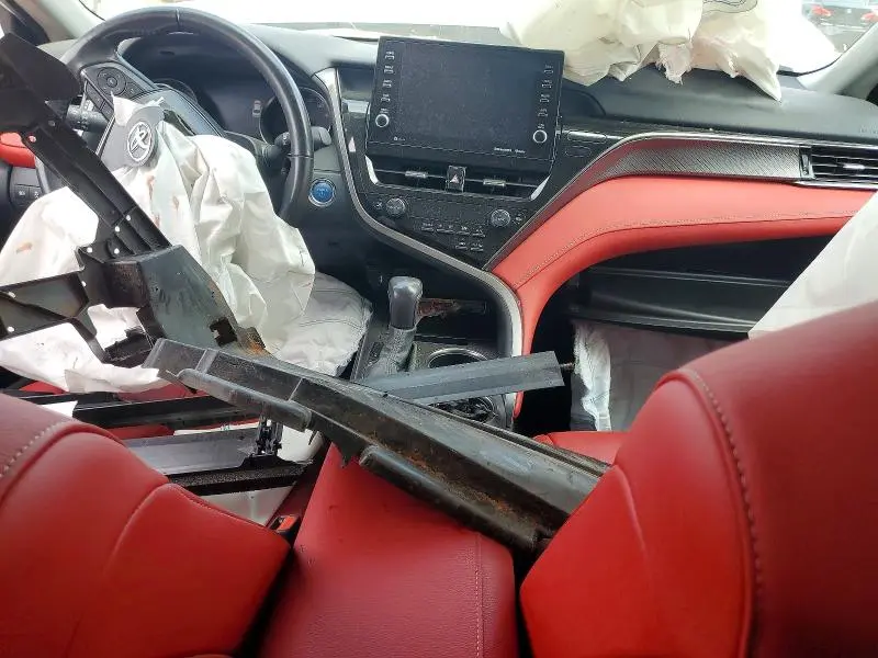 2021 TOYOTA CAMRY XSE  