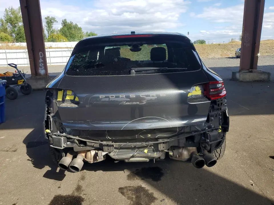 2017 PORSCHE MACAN S  