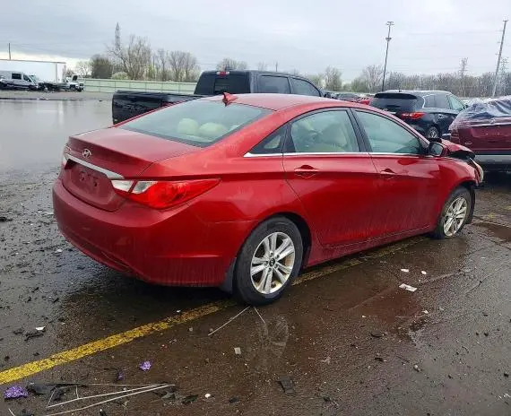 2012 HYUNDAI SONATA GLS  