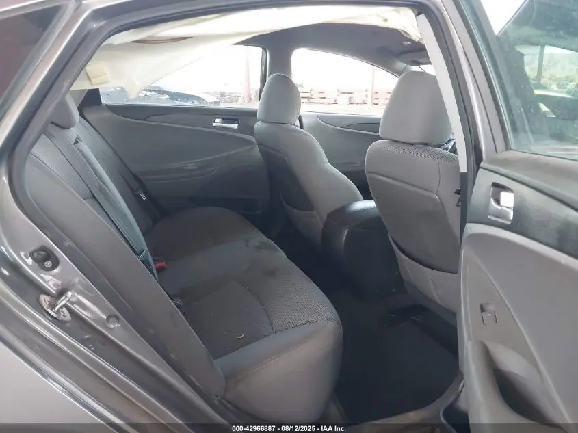 2011 HYUNDAI SONATA GLS