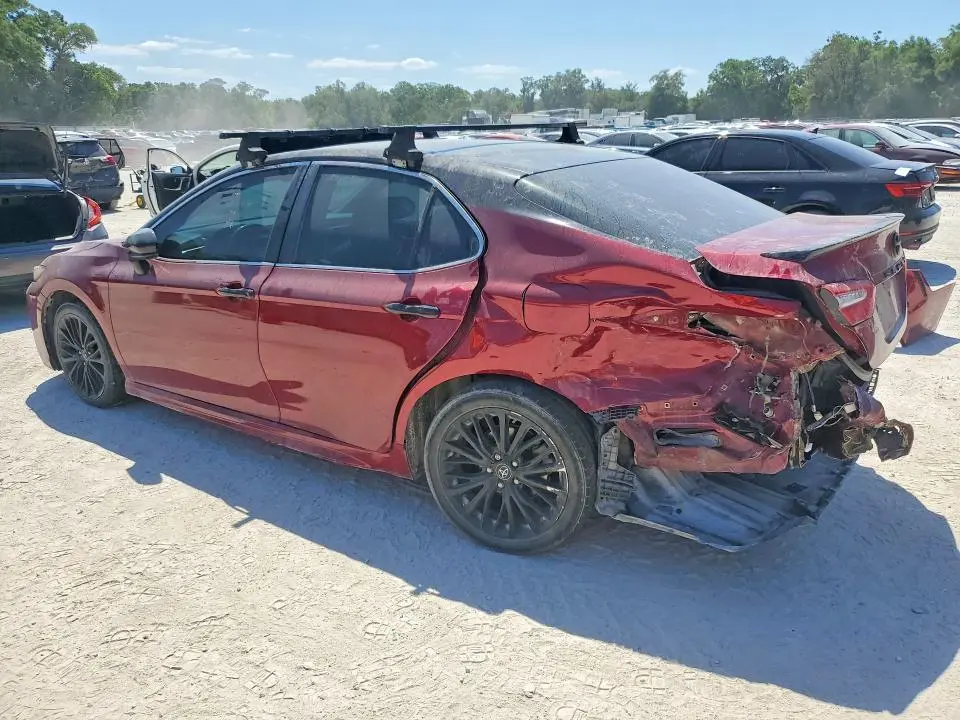 2018 TOYOTA CAMRY SE  