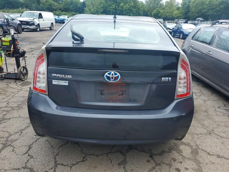 2013 TOYOTA PRIUS TWO  