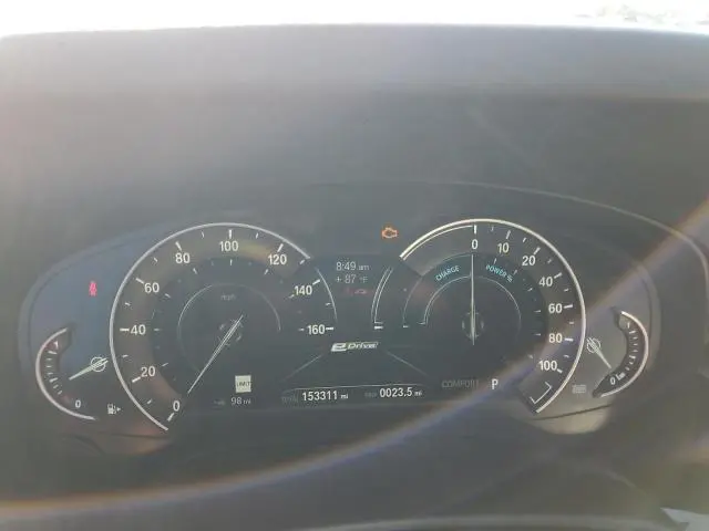 2019 BMW 530E   