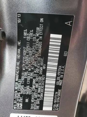 2014 TOYOTA SIENNA LE