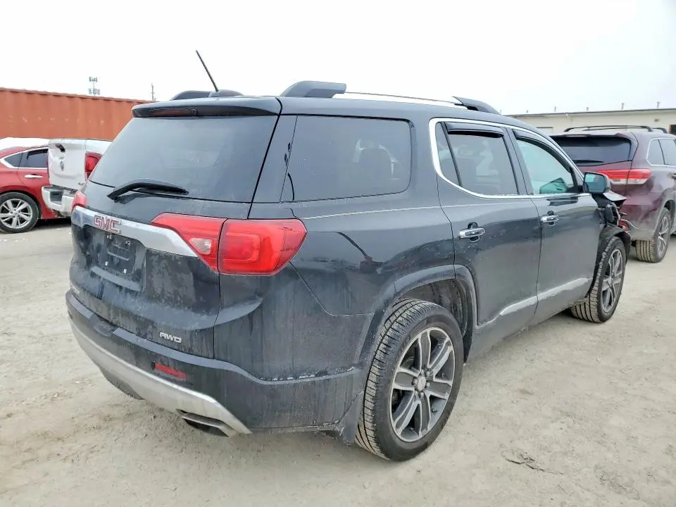2018 GMC ACADIA DENALI  