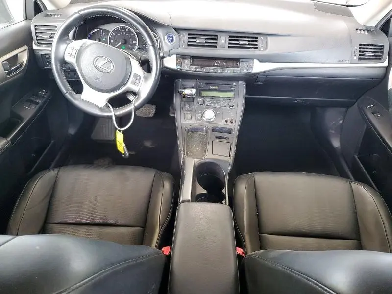 2011 LEXUS CT 200  