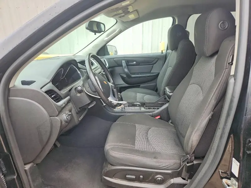 2017 CHEVROLET TRAVERSE LT  