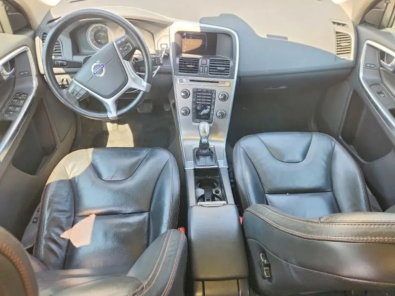 2013 VOLVO XC60 3.2  