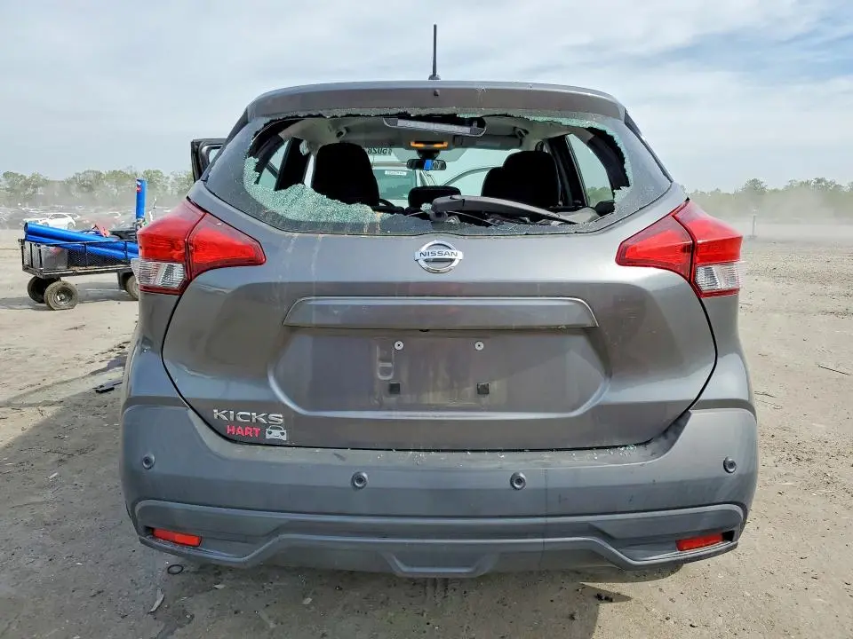 2020 NISSAN KICKS S  