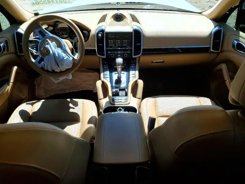 2014 PORSCHE CAYENNE   