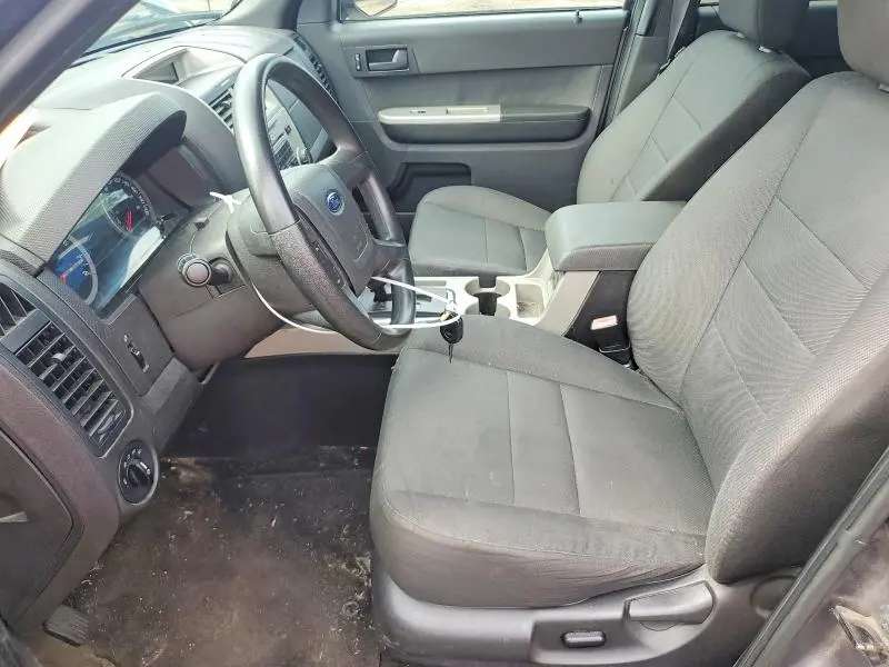 2010 FORD ESCAPE XLT  