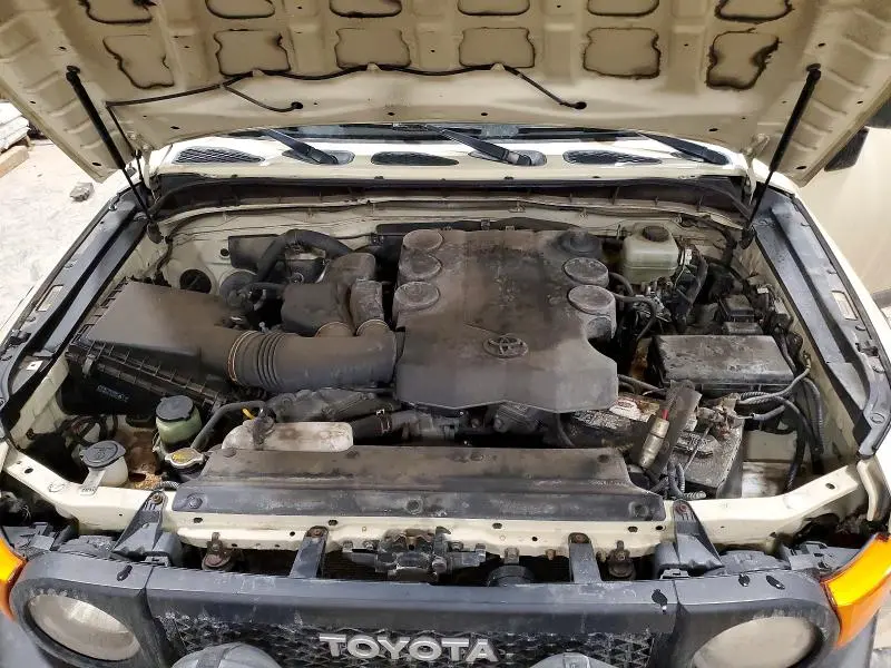 2010 TOYOTA FJ CRUISER BASE  
