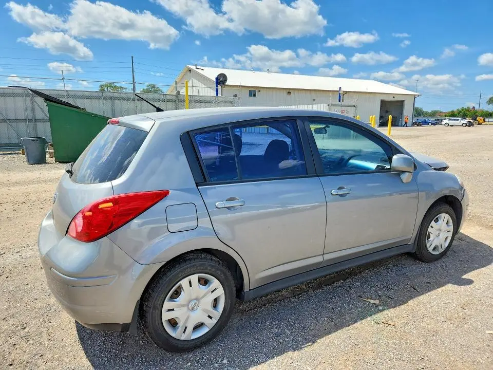 2012 NISSAN VERSA 1.8 S  