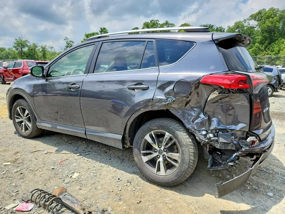 2017 TOYOTA RAV4 XLE  