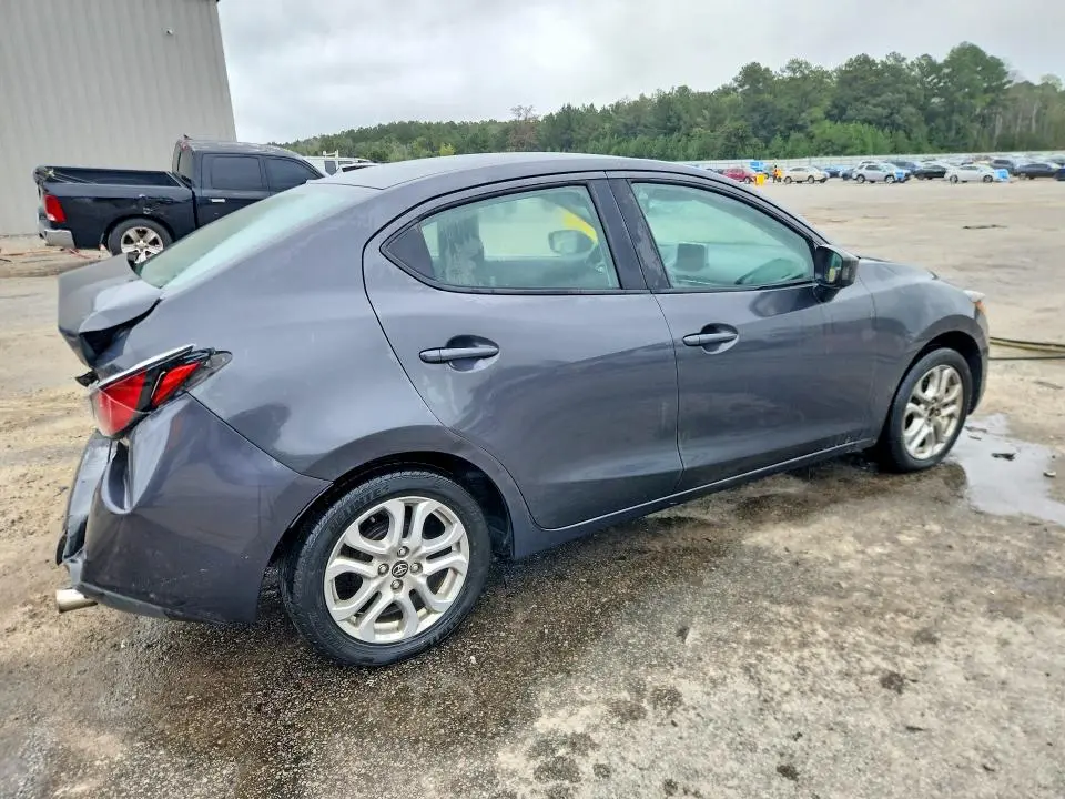 2017 TOYOTA YARIS IA BASE  
