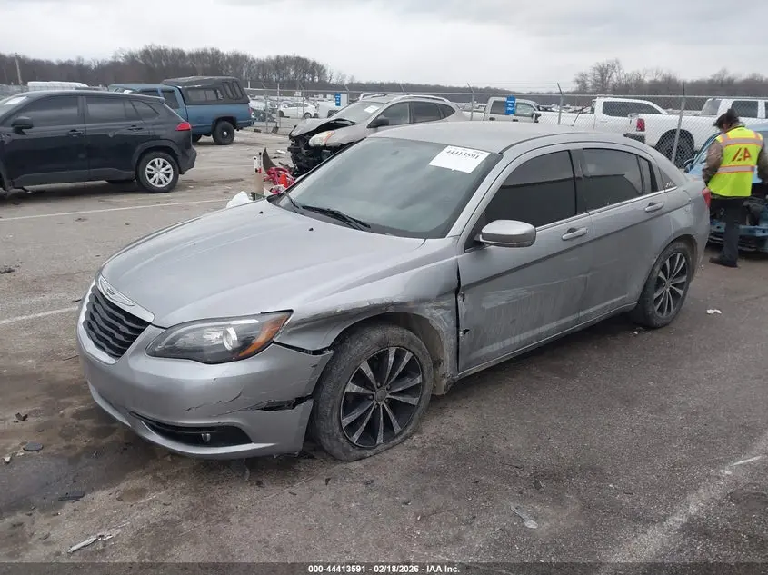 2014 CHRYSLER 200 TOURING