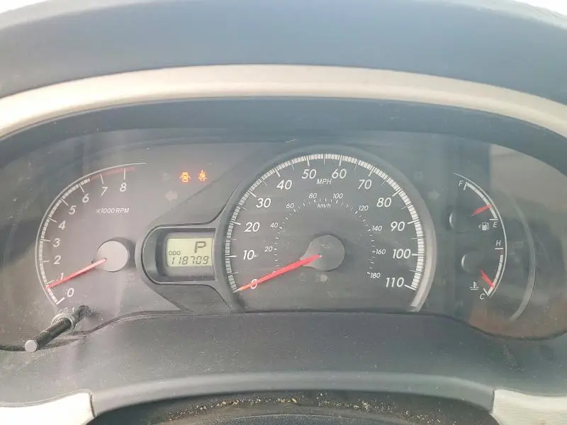 2014 TOYOTA SIENNA LE 8-PASSENGER  