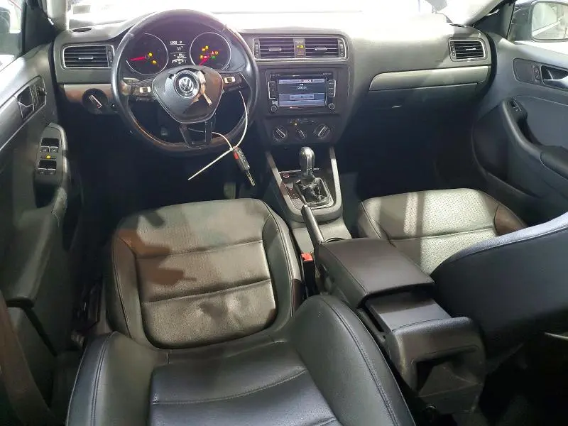 2015 VOLKSWAGEN JETTA SE  