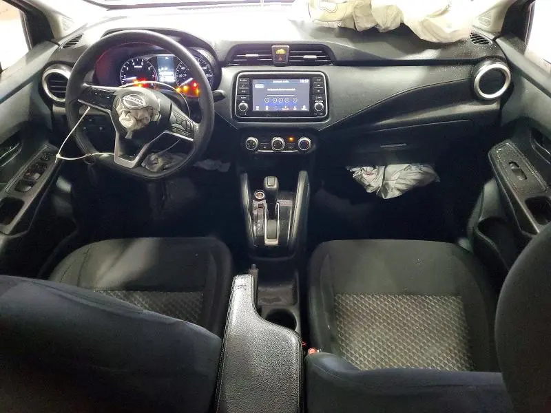 2020 NISSAN VERSA S  
