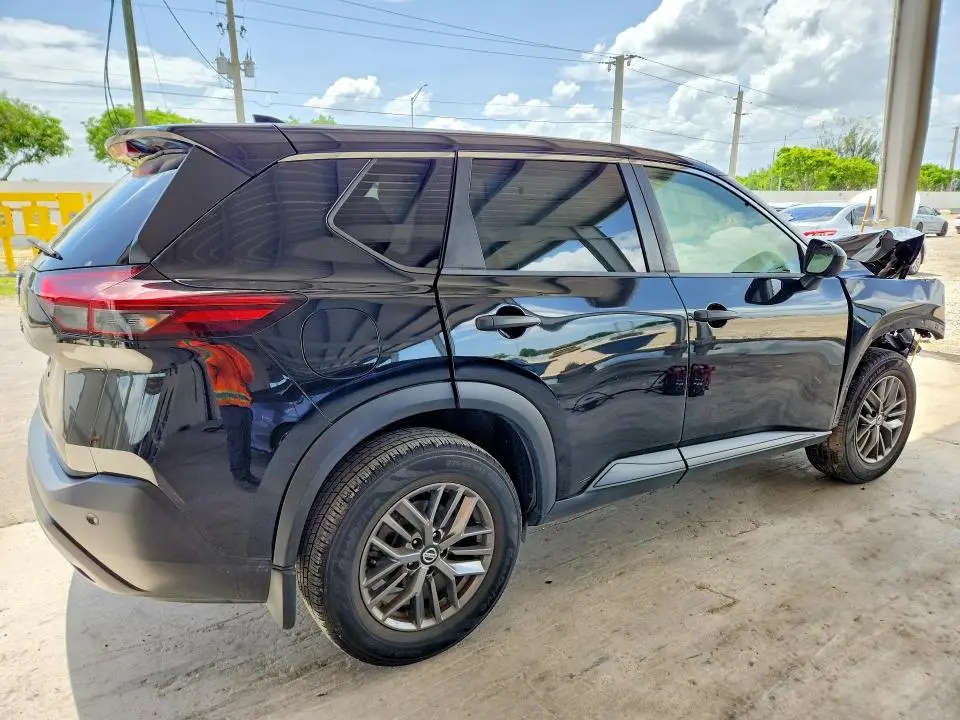 2021 NISSAN ROGUE S  