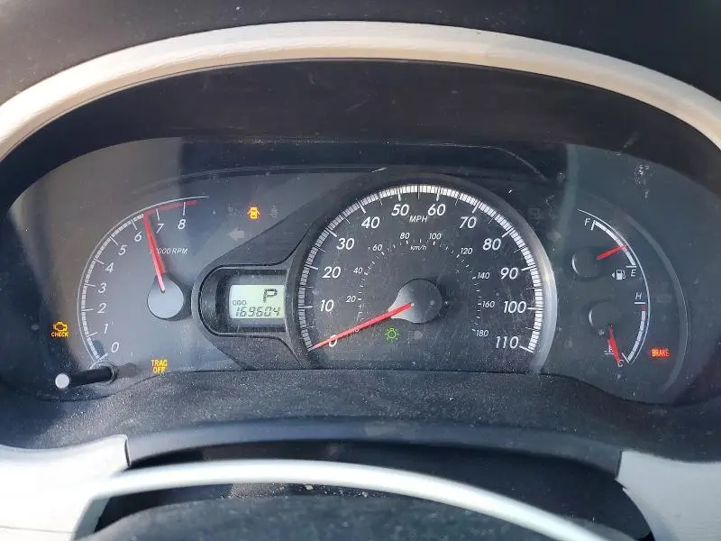 2012 TOYOTA SIENNA LE 8-PASSENGER  