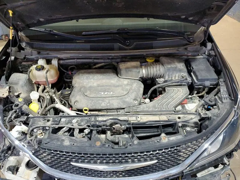 2017 CHRYSLER PACIFICA TOURING L  