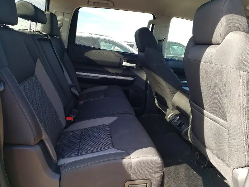 2015 TOYOTA TUNDRA SR5  