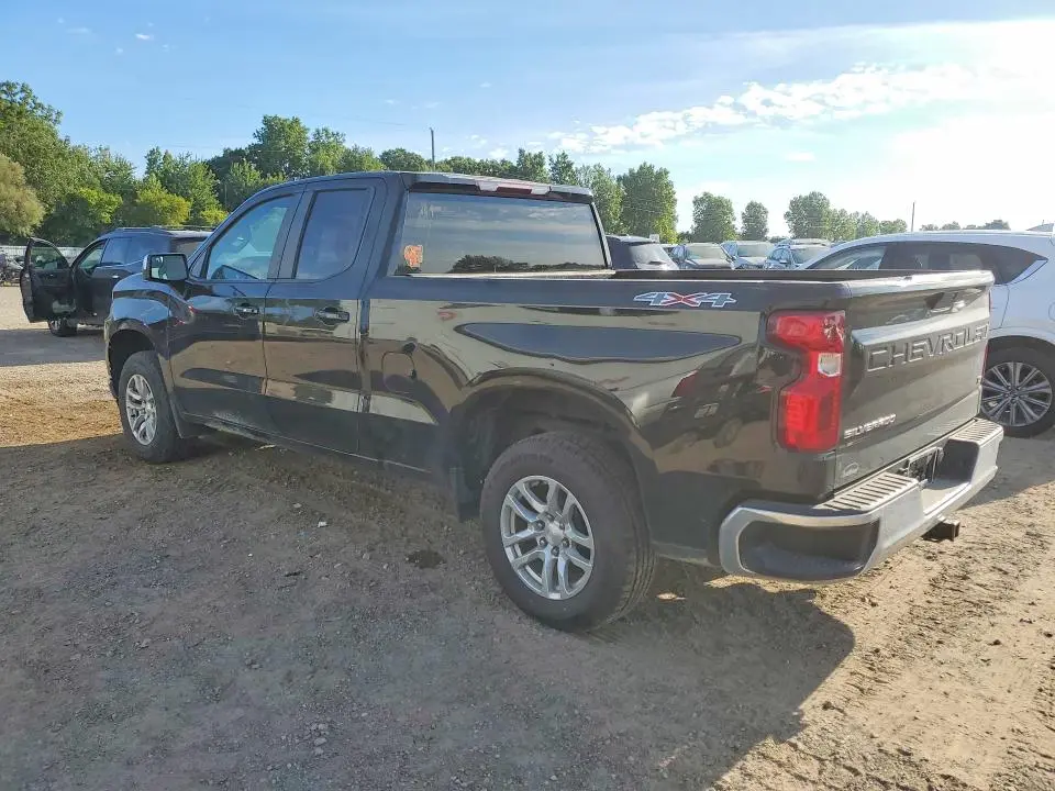 2021 CHEVROLET SILVERADO K1500 LT  