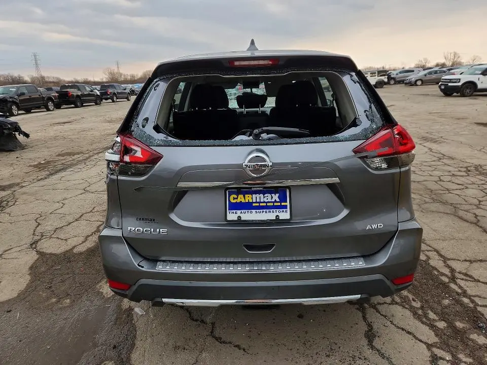 2018 NISSAN ROGUE S  