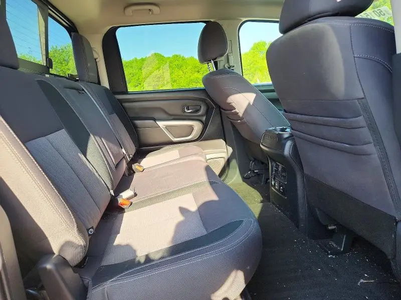 2020 NISSAN TITAN SV  
