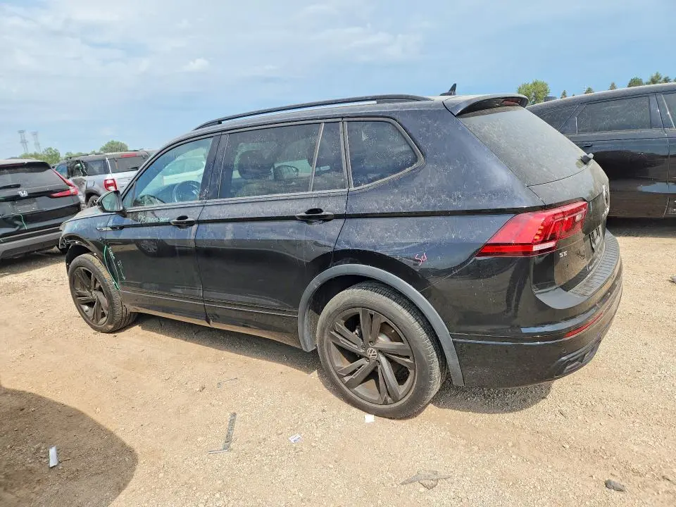 2023 VOLKSWAGEN TIGUAN SE R-LINE BLACK  