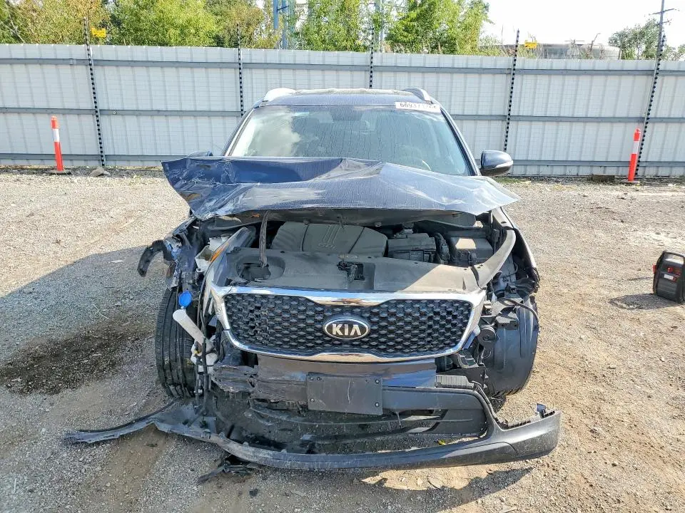 2018 KIA SORENTO LX V6  