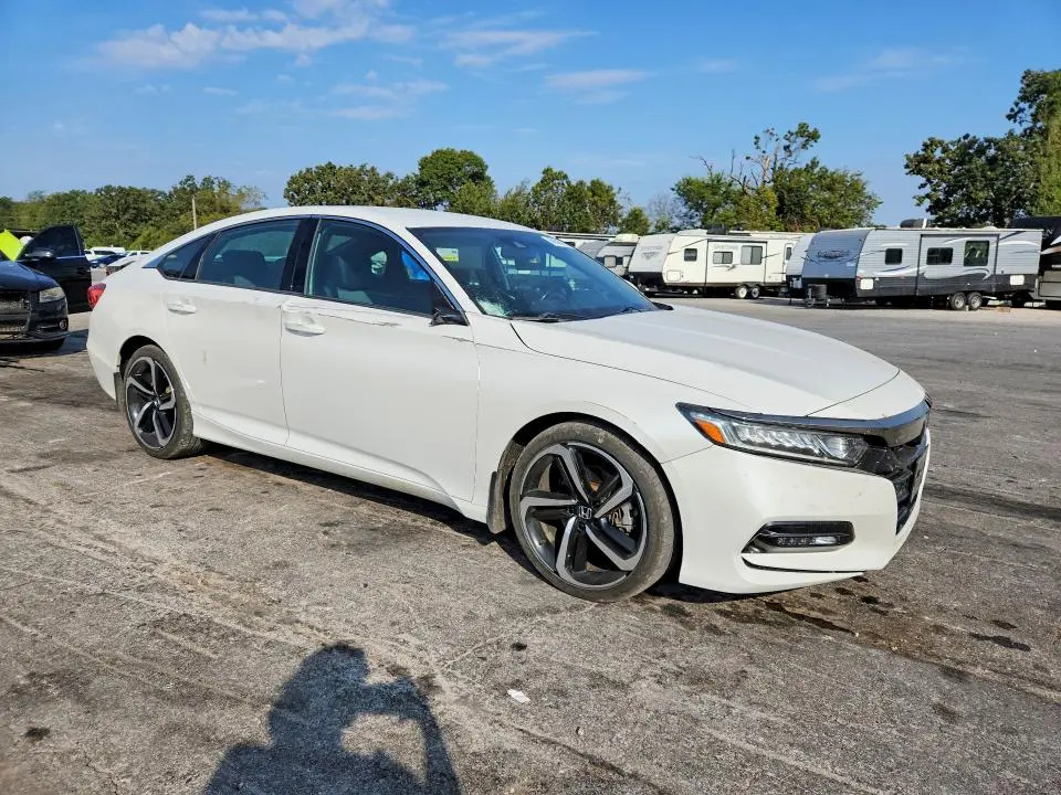 2018 HONDA ACCORD SPORT  