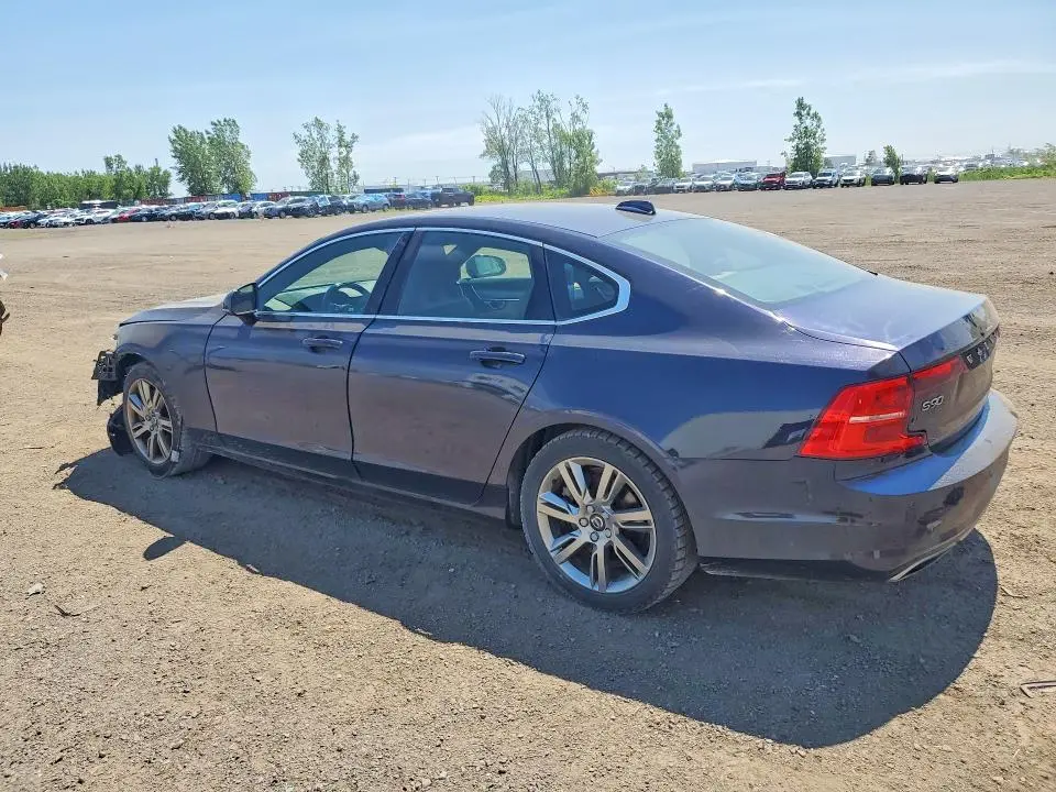 2017 VOLVO S90 T6 MOMENTUM  