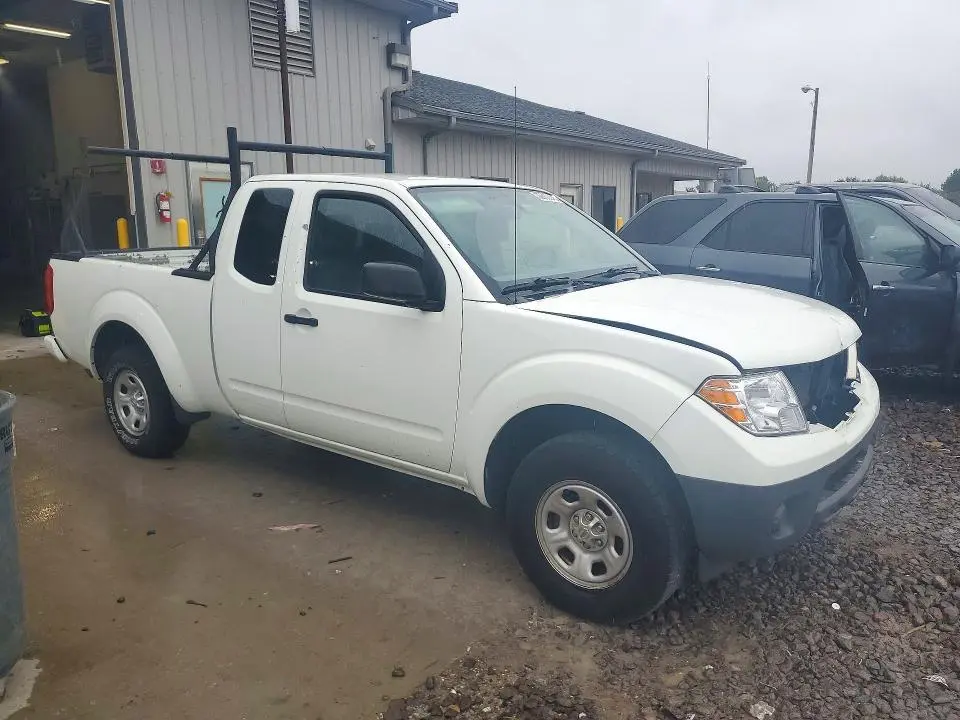 2017 NISSAN FRONTIER S  