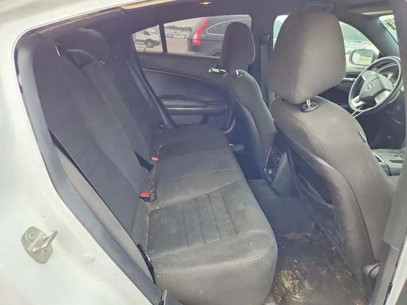 2014 DODGE CHARGER SE  