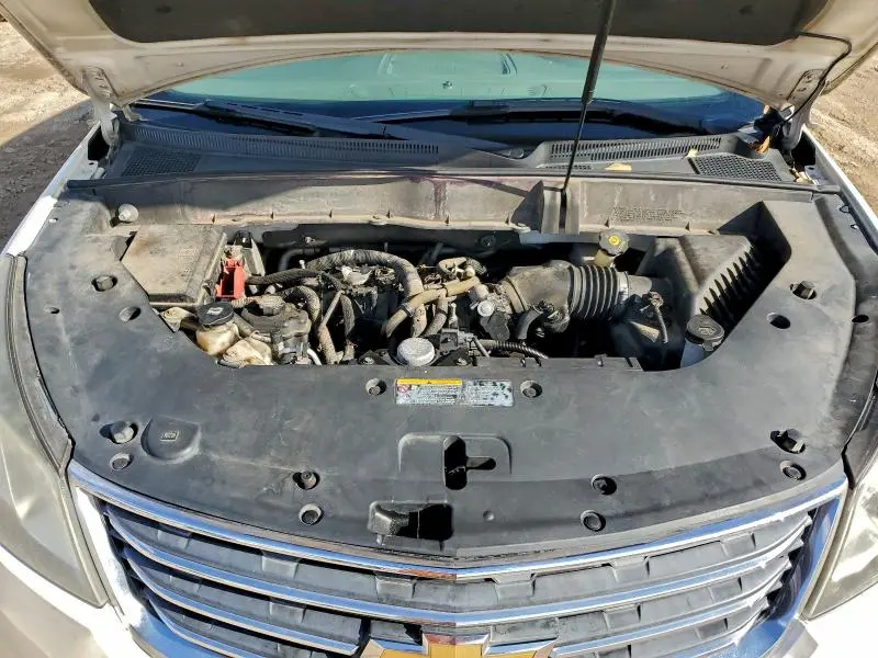 2015 CHEVROLET TRAVERSE LT  