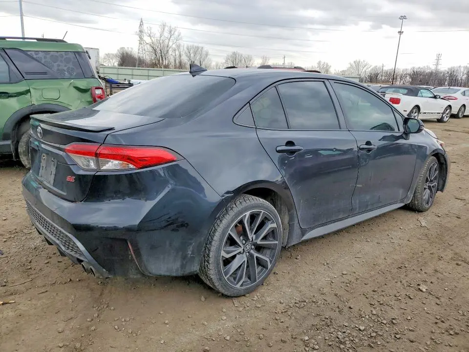 2020 TOYOTA COROLLA SE  