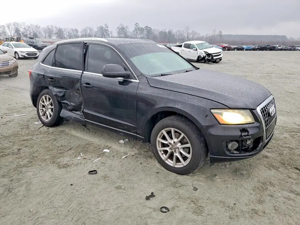 2010 AUDI Q5 PREMIUM PLUS  
